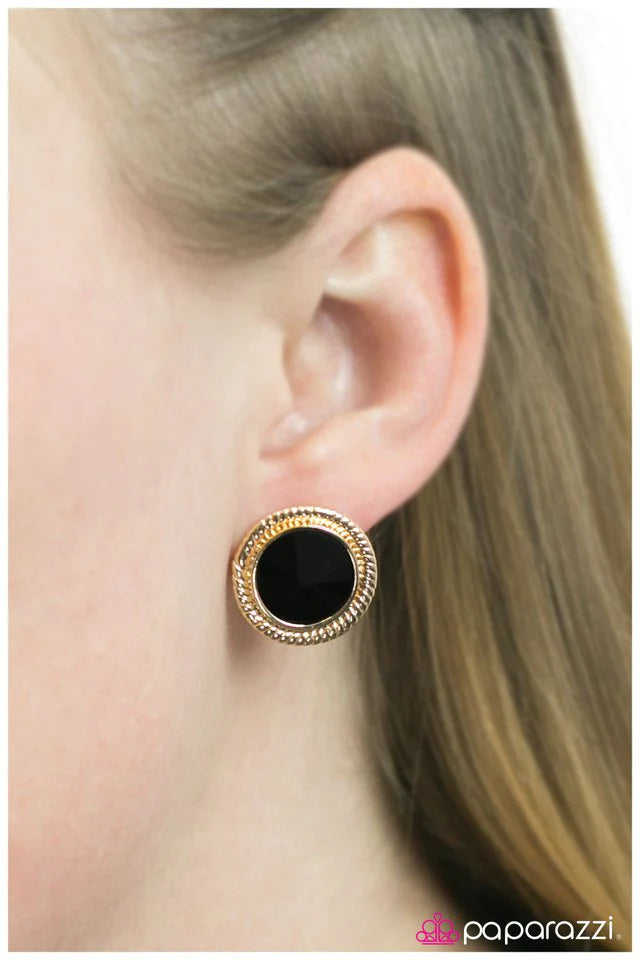 Paparazzi Earring ~ The Monroe - Black