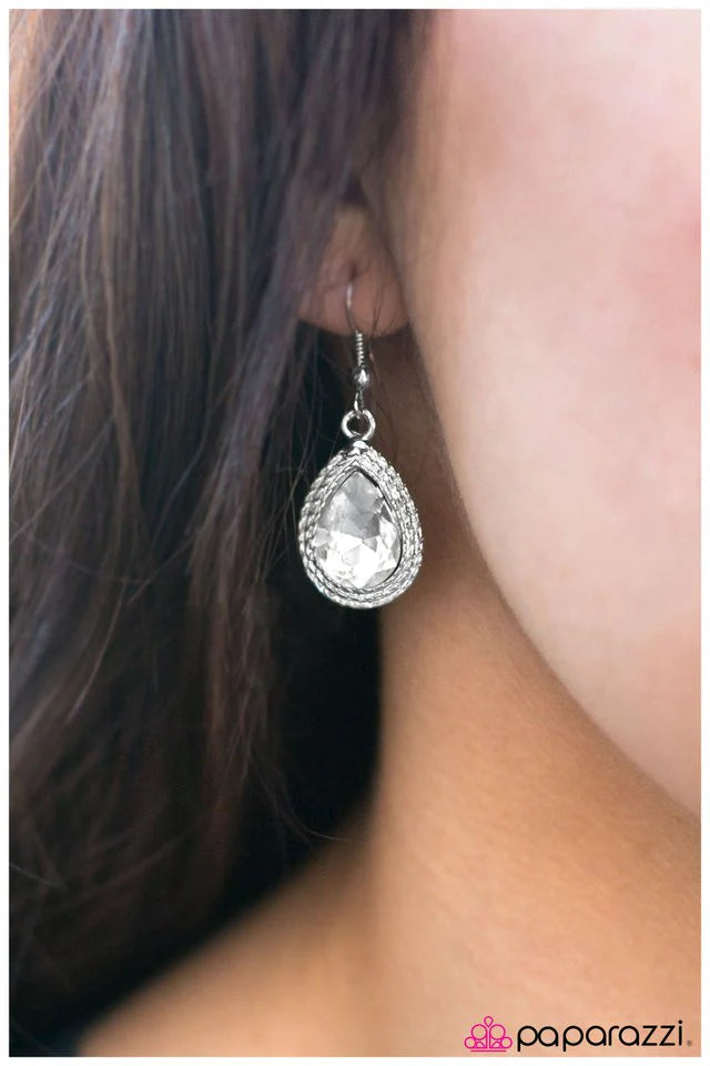 Paparazzi Earring ~ Roll Out The Red Carpet - White