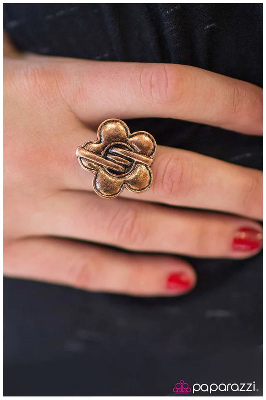 Paparazzi Ring ~ Fingers Crossed - Copper