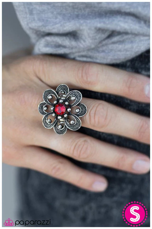 Anillo de paparazzi: admiración creciente - Rojo