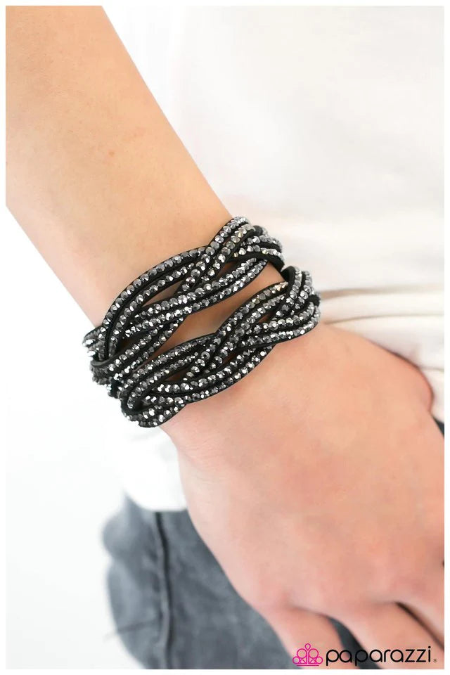 Pulsera Paparazzi ~ The In Crowd - Negro