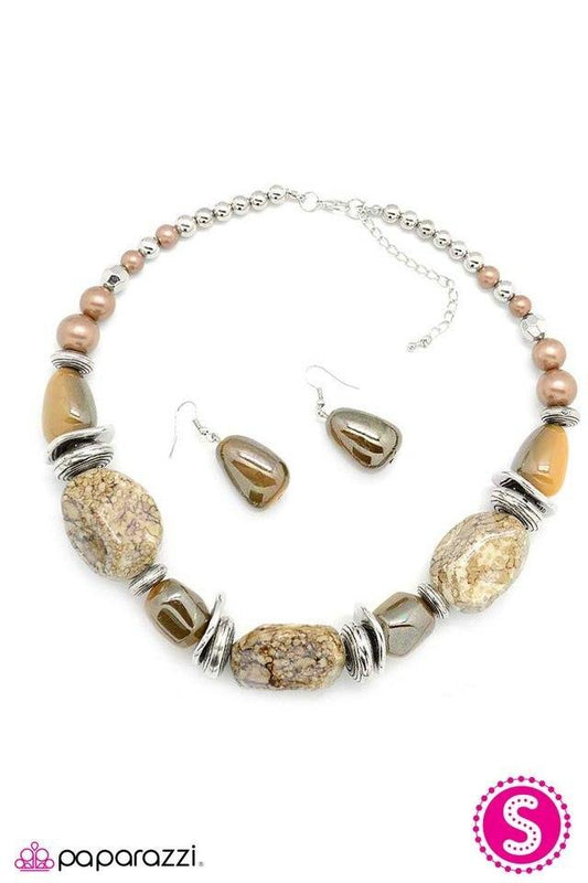 Paparazzi Necklace Blockbuster - In Good Glazes - Brown