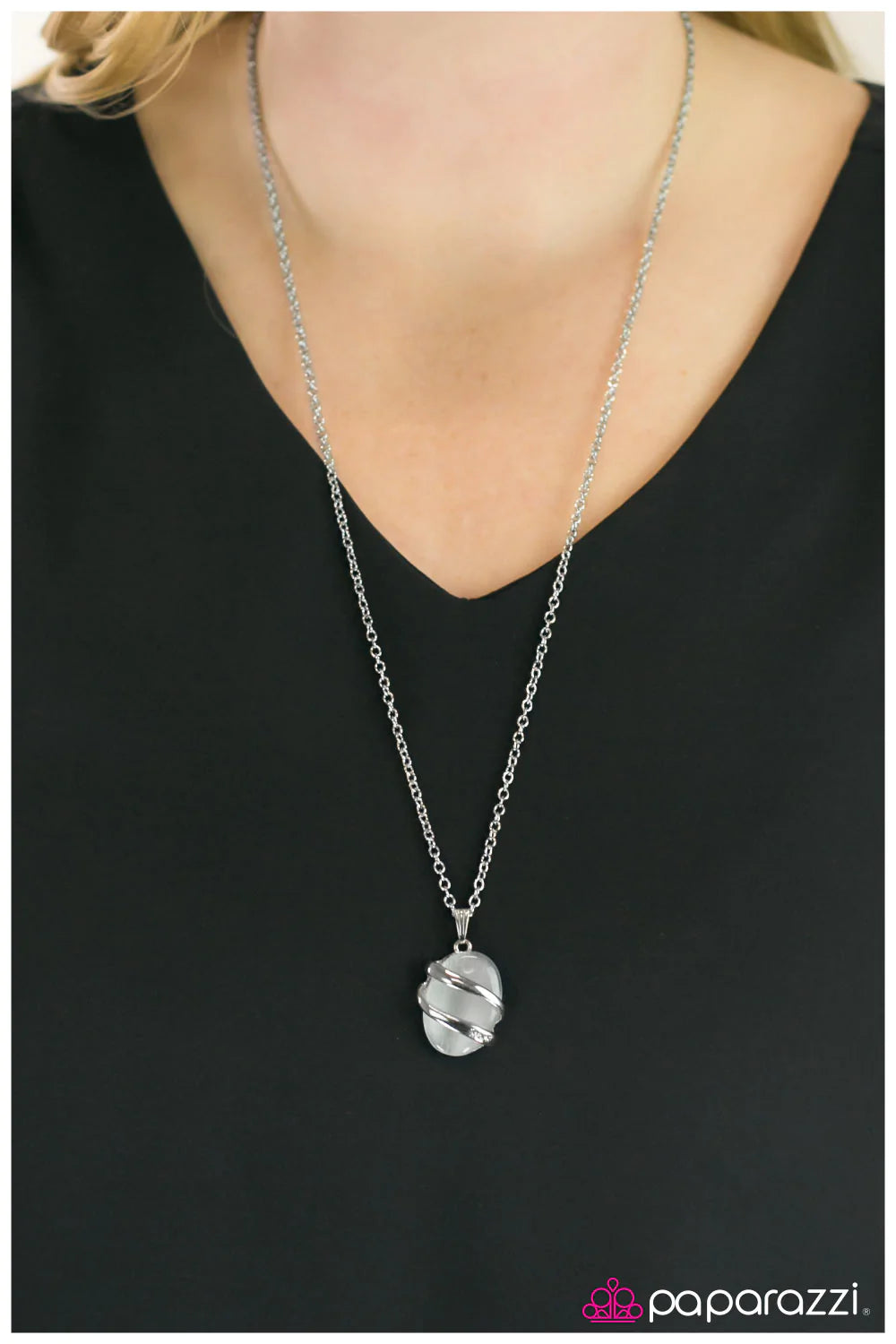 Collar Paparazzi ~ Sigue engatusándote - Blanco