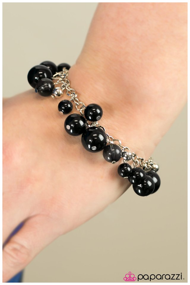 Pulsera Paparazzi ~ Perdón por mi francés - Negro