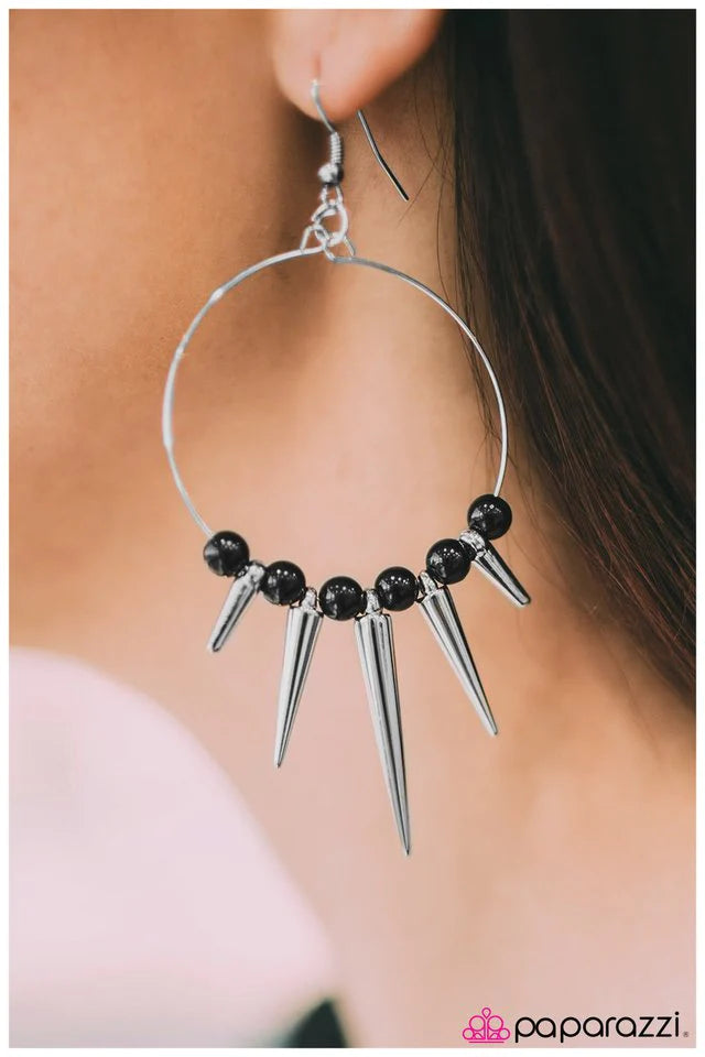 Pendiente Paparazzi ~ Mantén a tus enemigos más cerca - Negro