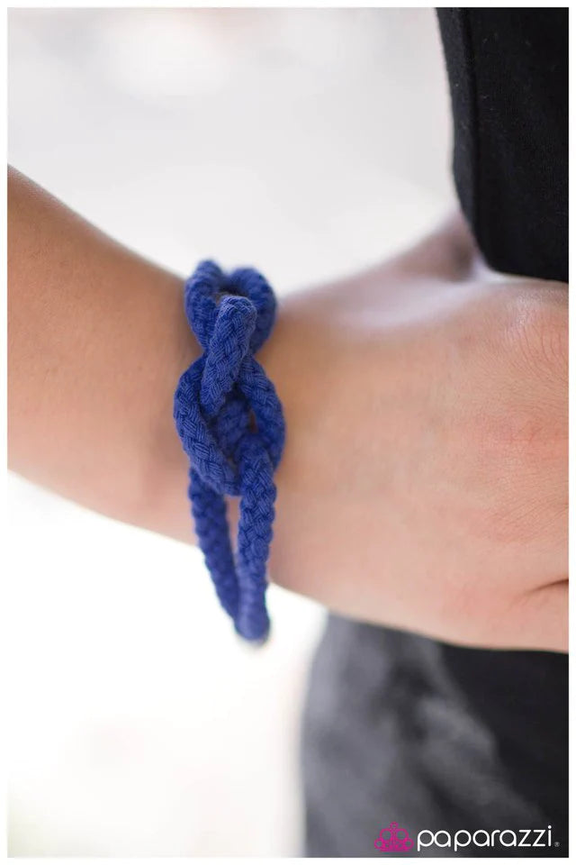 Pulsera Paparazzi ~ Estilo KNOT-tical - Azul