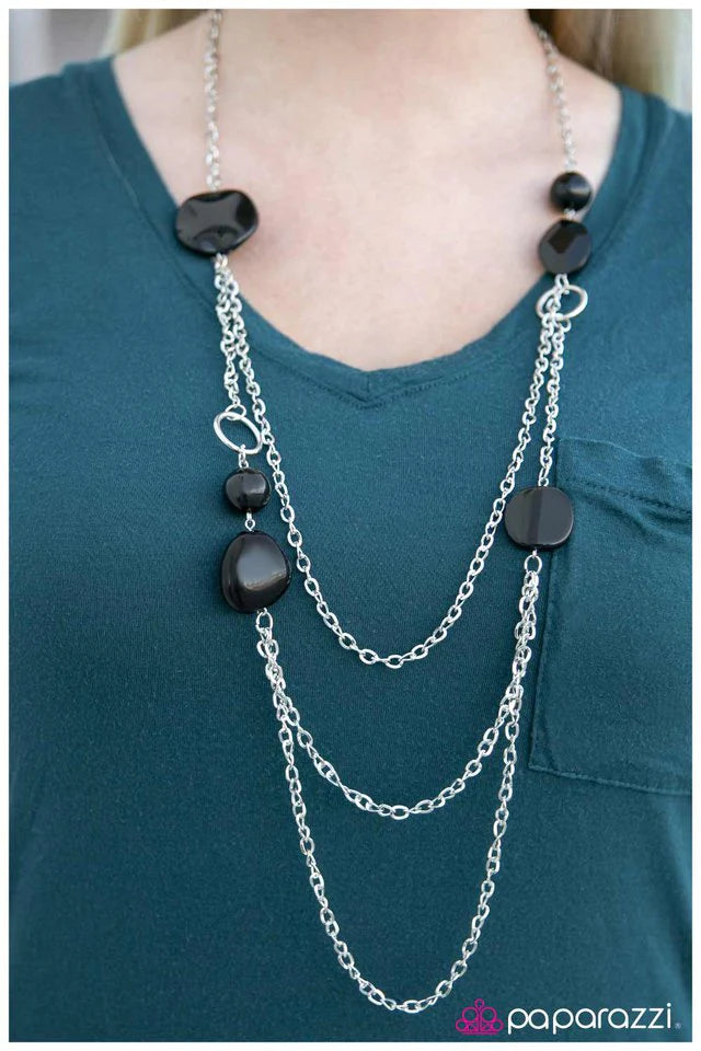 Collar Paparazzi ~ Off Your Rocker - Negro