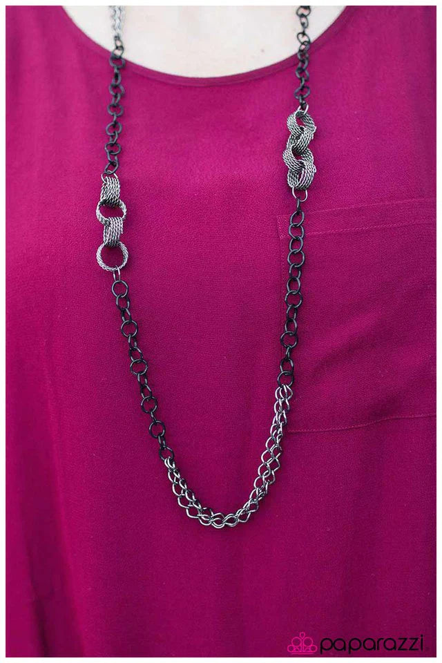 Collar Paparazzi ~ Lo que sube... - Negro