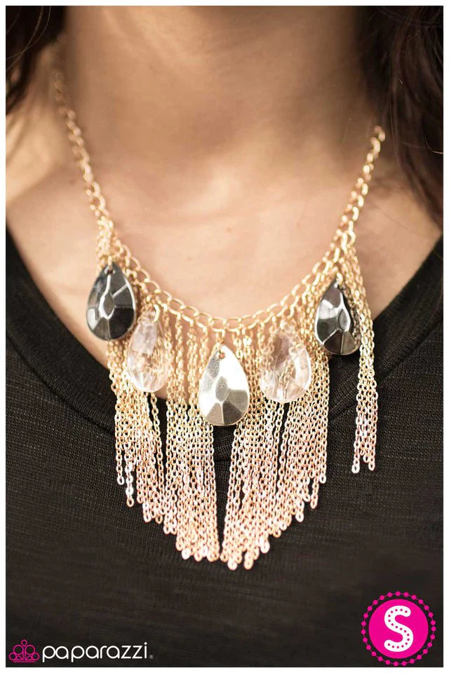 Collar Paparazzi ~ Llegada real - Oro