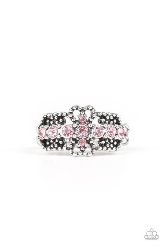 Paparazzi Ring ~ GLOW Your Mind - Pink