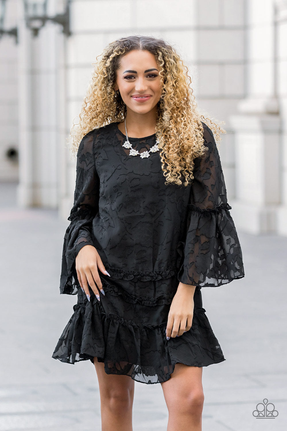 Paparazzi Necklace ~ HEIRESS of Them All - White