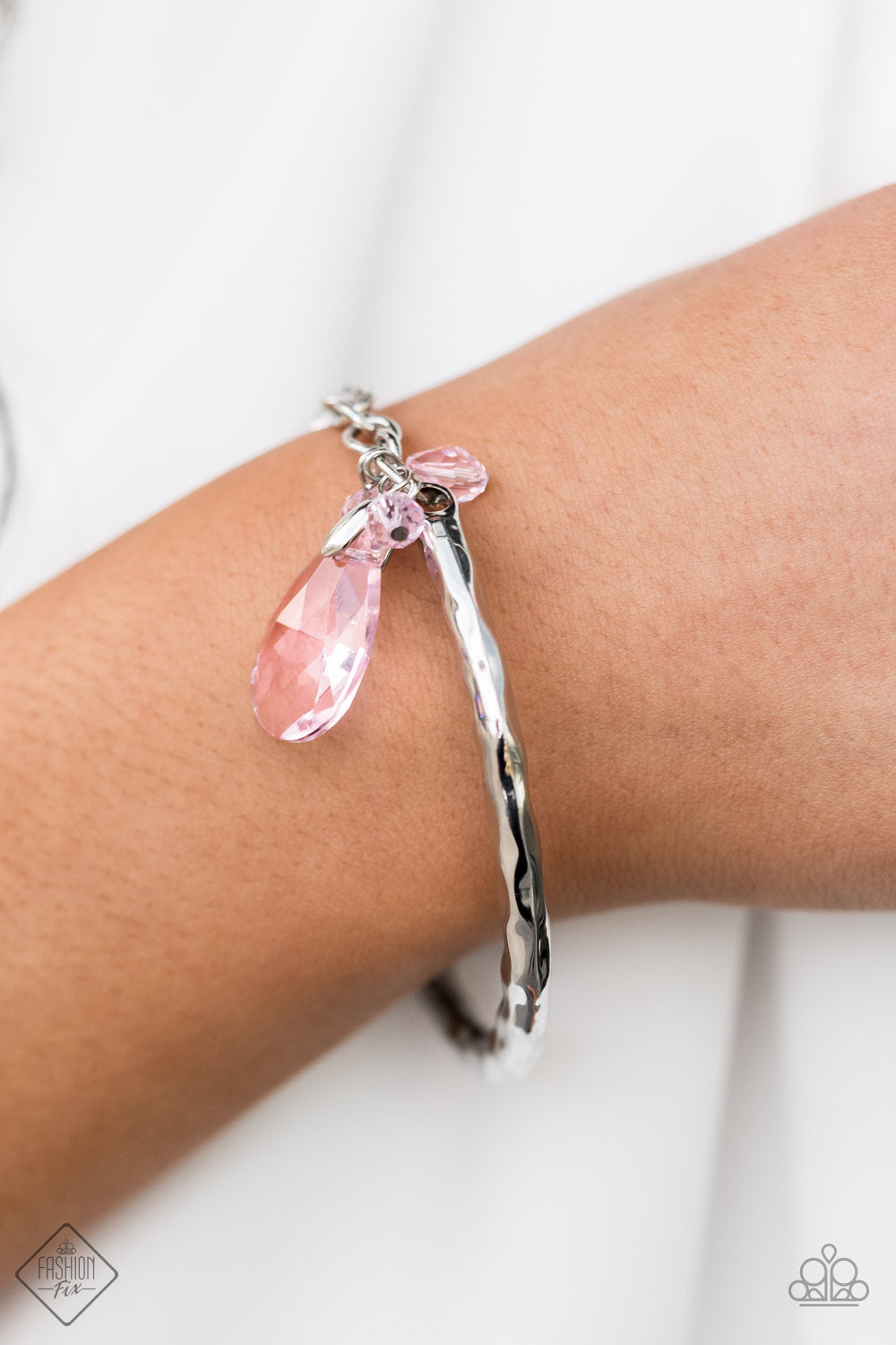 Paparazzi Bracelet ~ Let Yourself GLOW -Fashion Fix Oct2020 - Pink –  Paparazzi Jewelry, Online Store