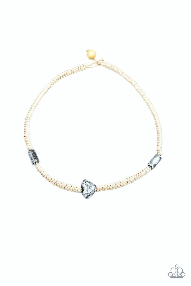 Paparazzi Necklace ~ Canyon Climber - Silver