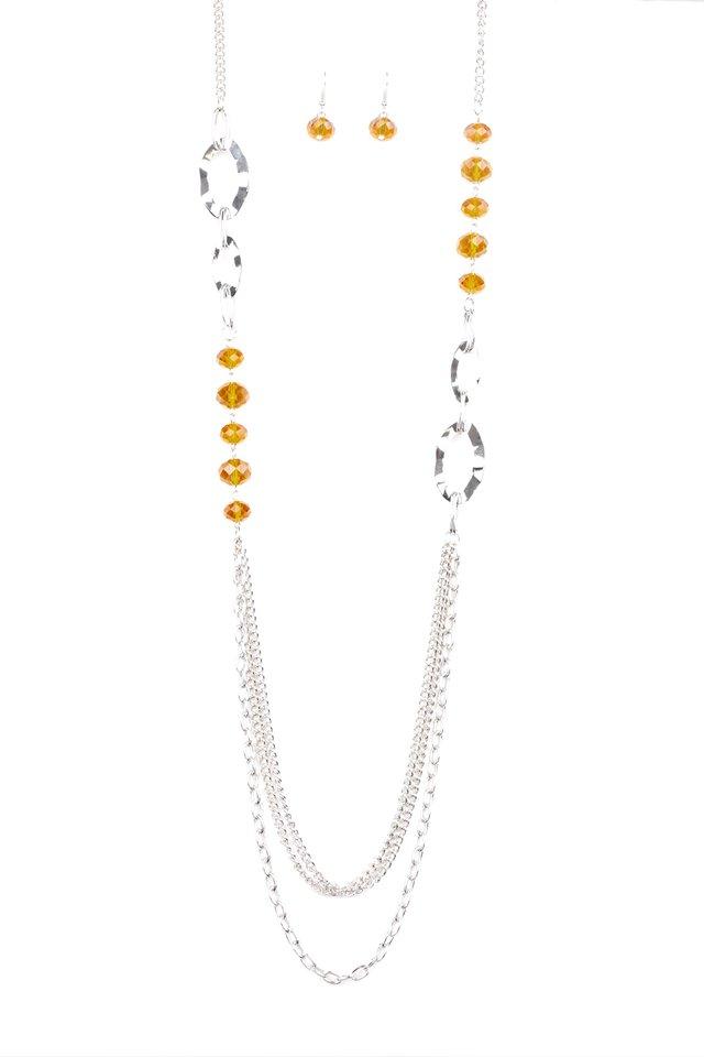 Collar Paparazzi ~ Modern Girl Glam - Marrón