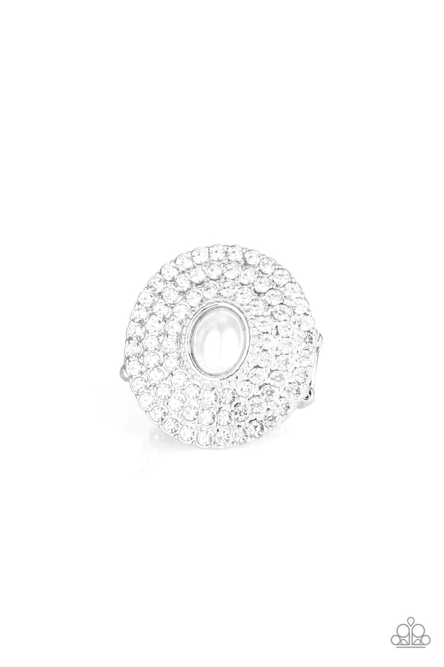 Paparazzi Ring ~ Royal Ranking - White