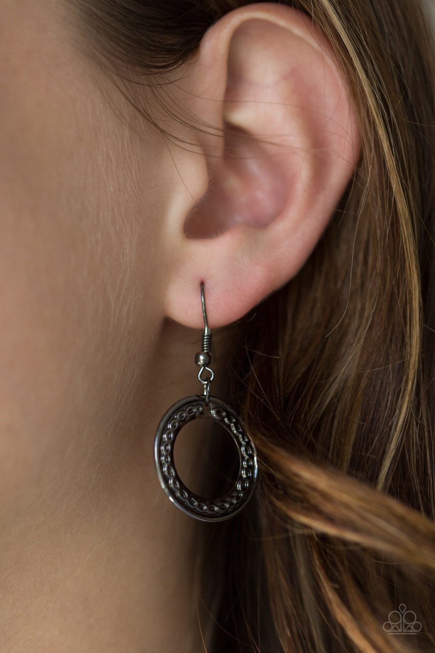 Paparazzi Necklace ~ Savagely She-Wolf - Multi