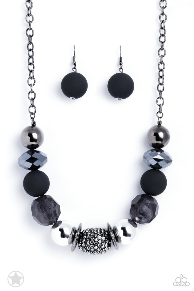 Paparazzi Necklace ~ A Warm Welcome - Black