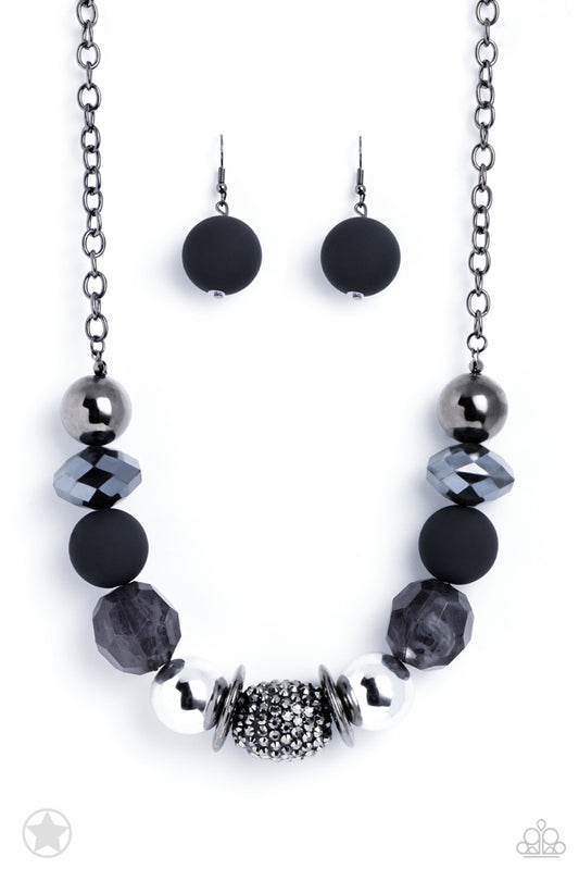 Paparazzi Necklace ~ A Warm Welcome - Black