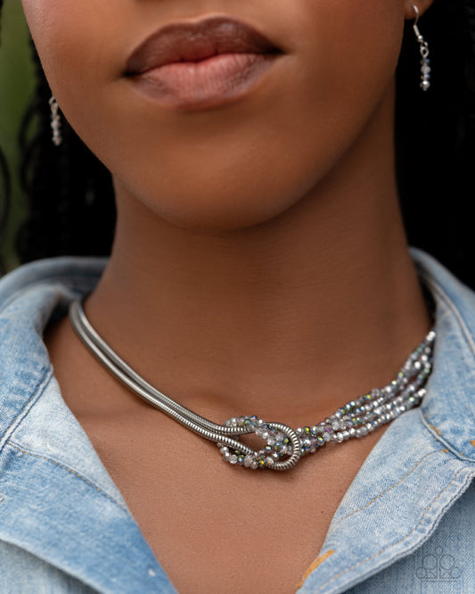 Collar Paparazzi ~ Mirage desigual - Plata