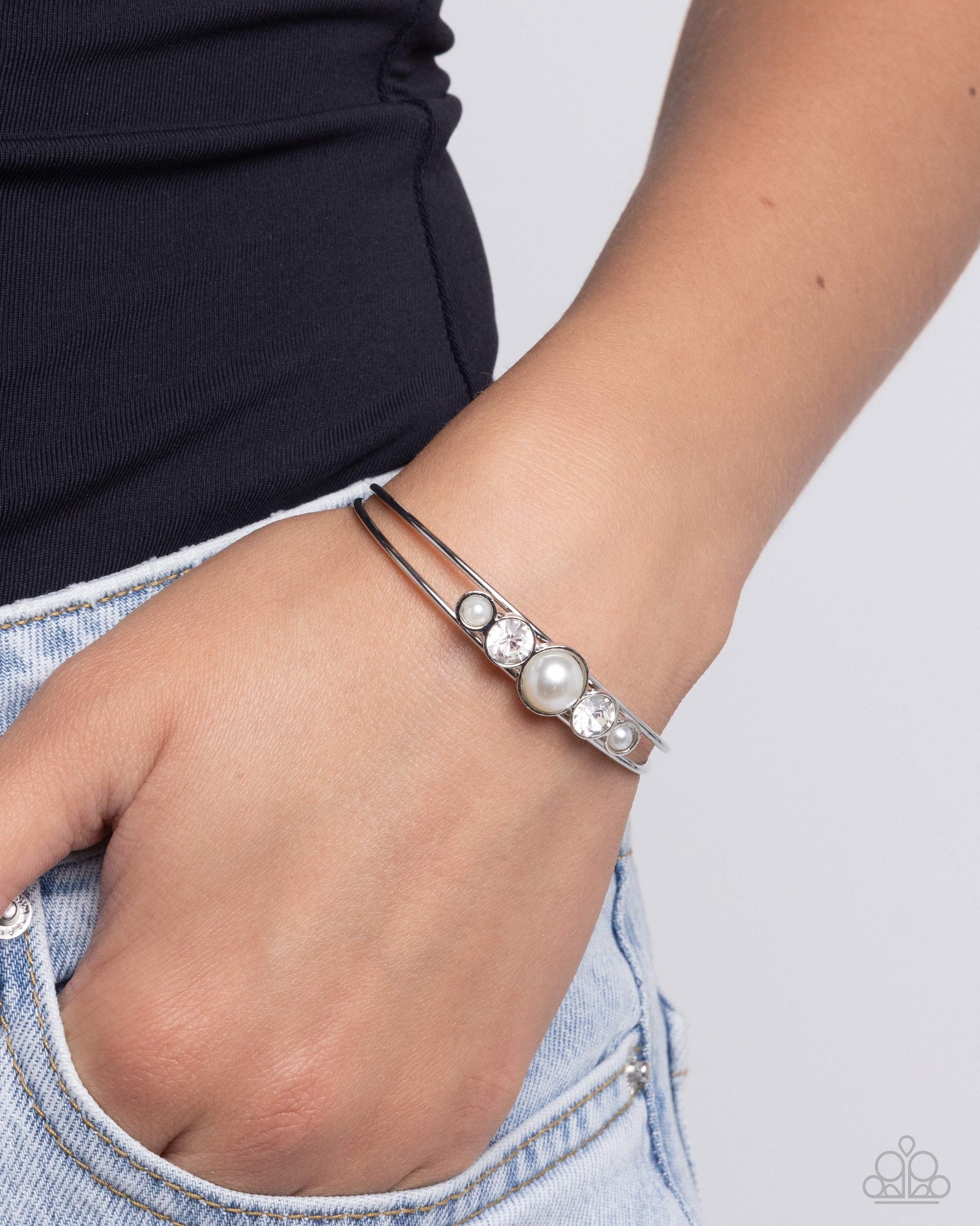 Wedding Waltz - Paparazzi Bracelet Image