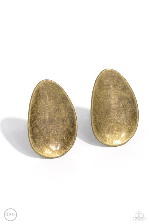 ​In PLAINS Sight - Brass - Paparazzi Earring Image