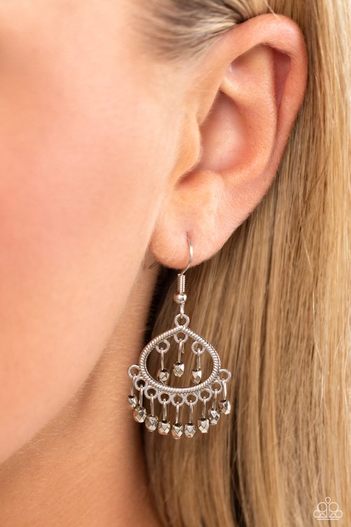 ​Persian Persuasion - Paparazzi Earring Image