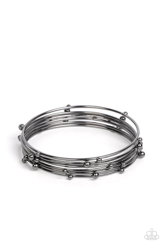 Metro Satellite - Black - Paparazzi Bracelet Image