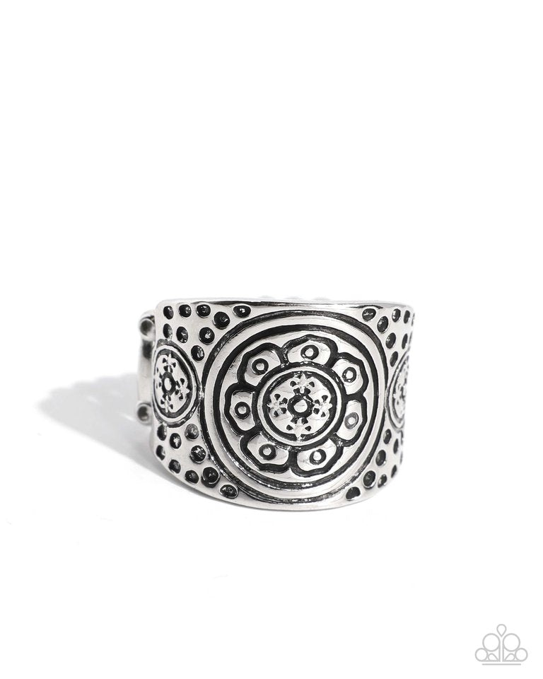 Elegant Engravement - Silver - Paparazzi Ring Image