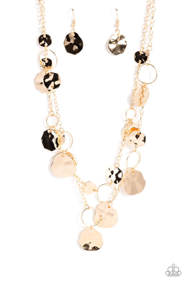 Hammered Horizons - Gold - Paparazzi Necklace Image