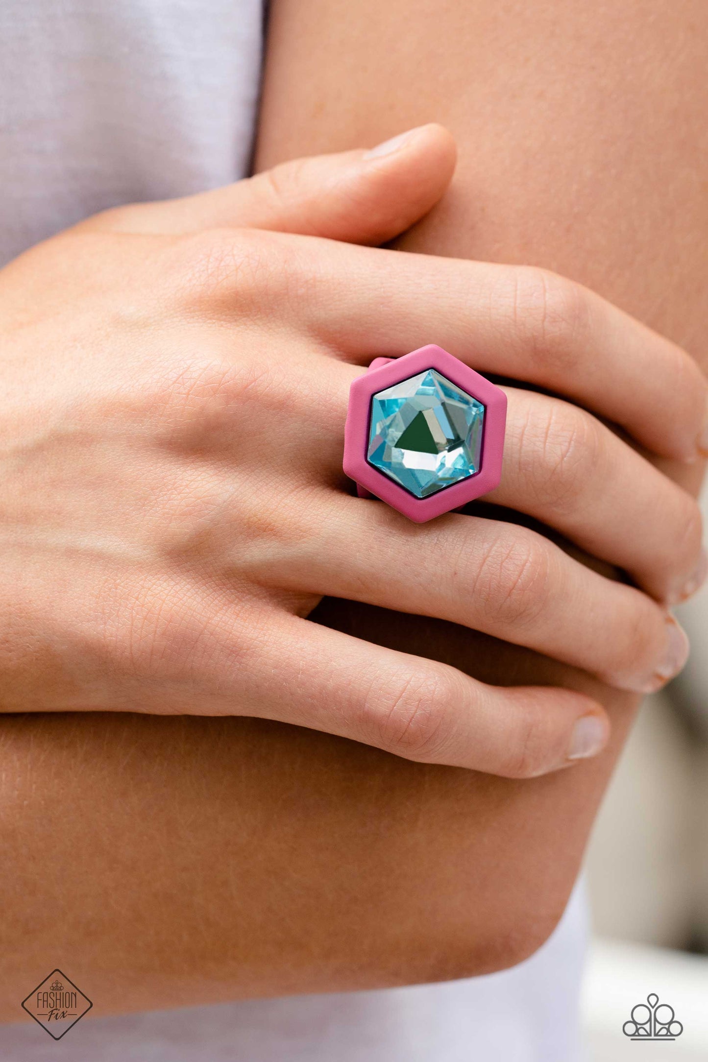 Paparazzi Ring ~ Changing Class - Pink