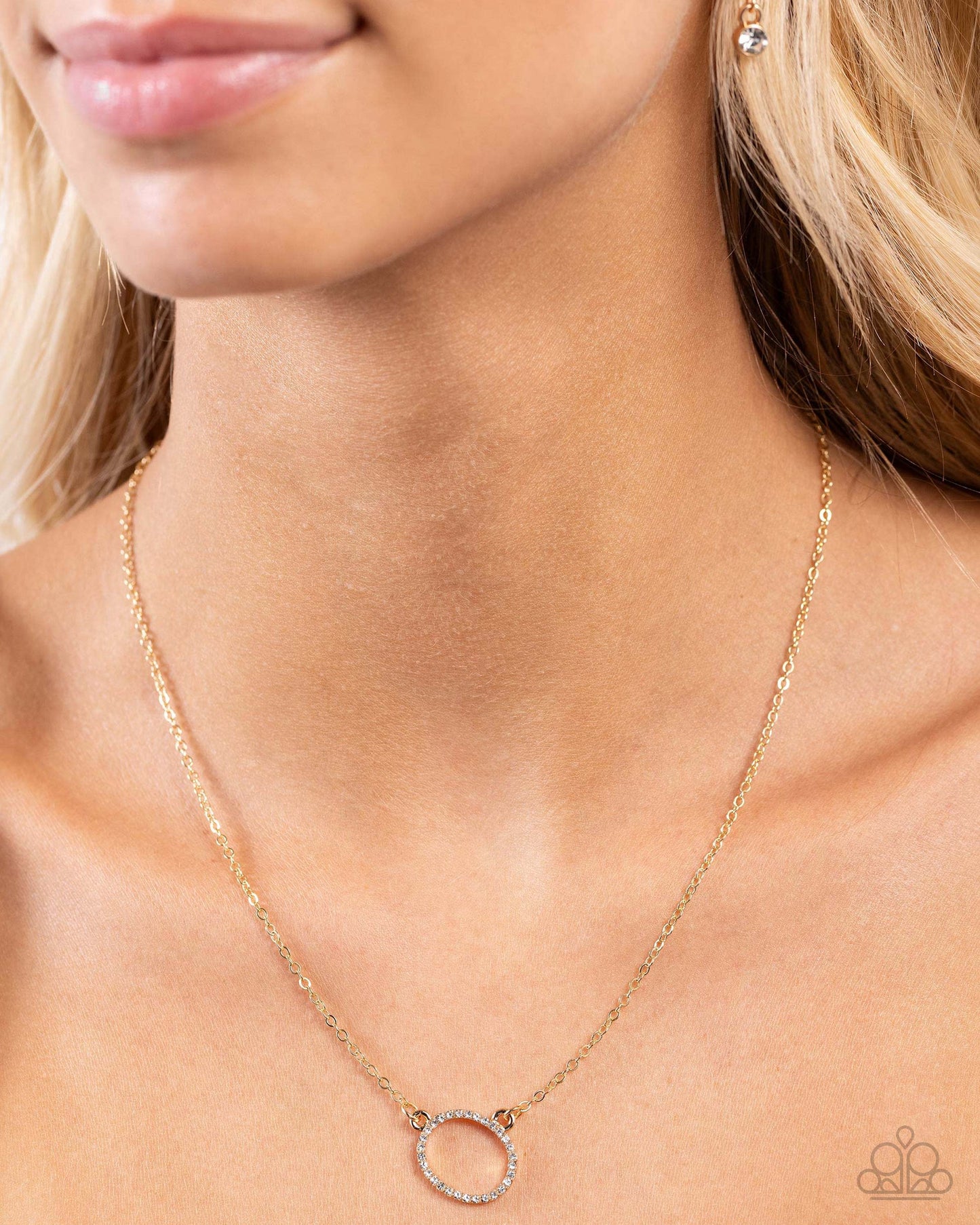 INITIALLY Yours - O - Paparazzi Necklace Image