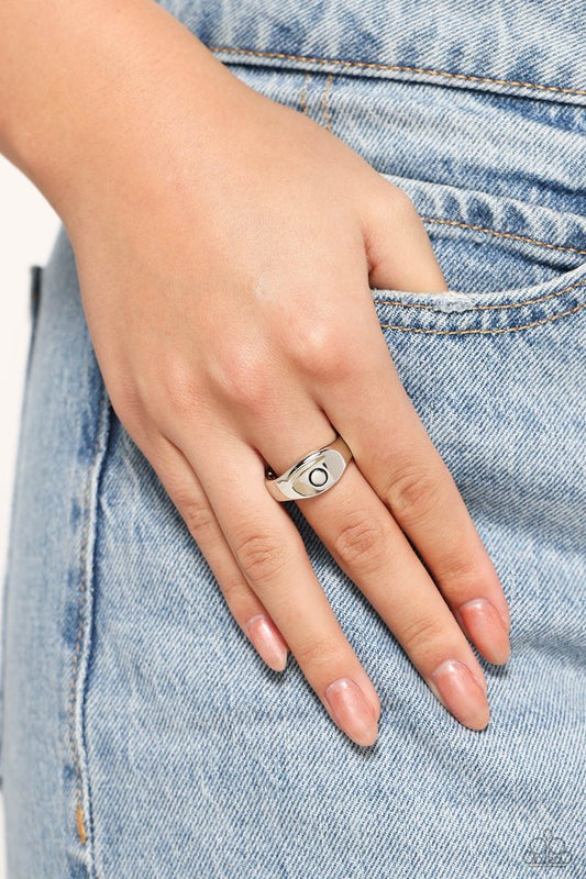 Monogram Memento - Silver - O - Paparazzi Ring Image