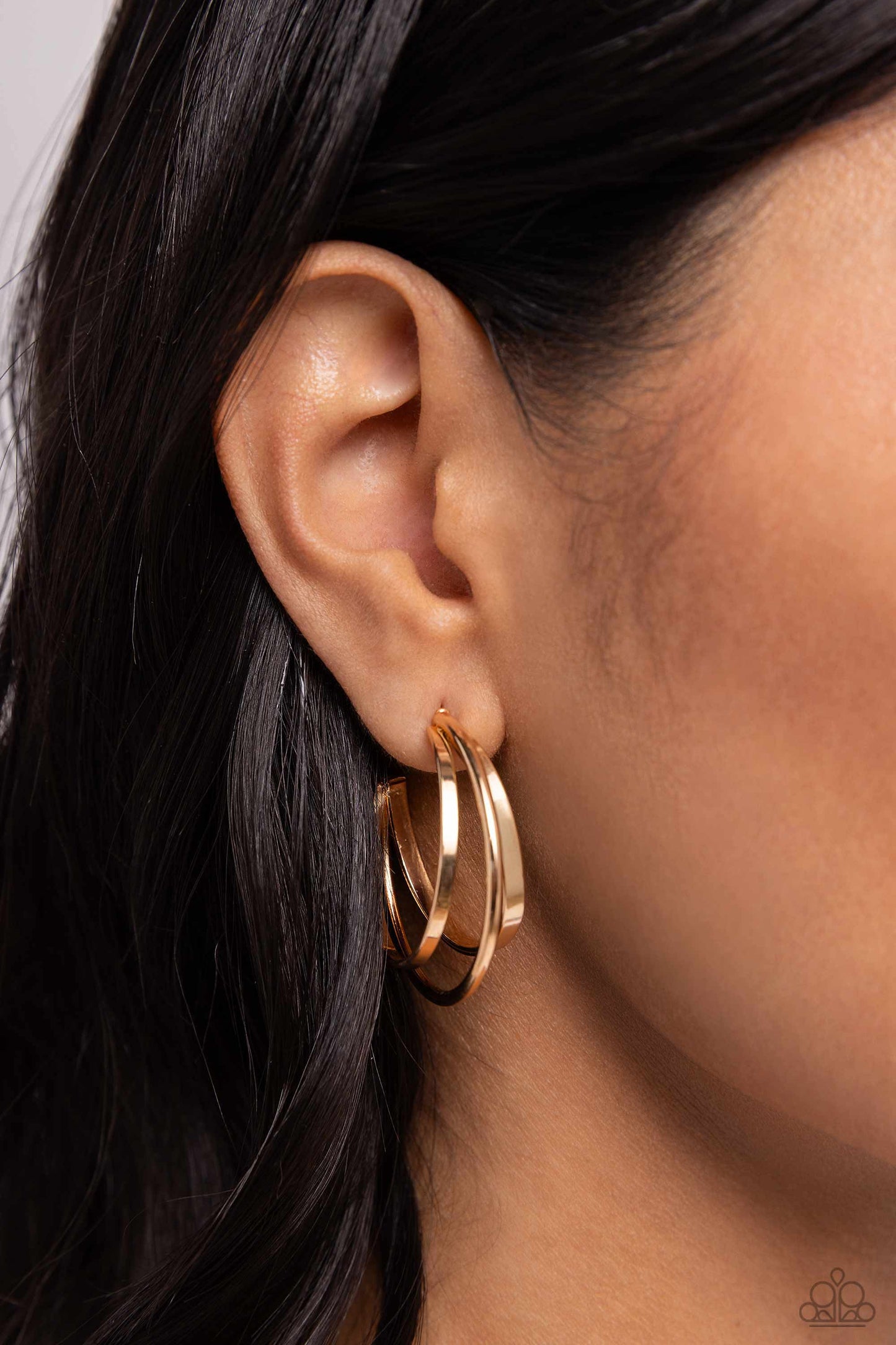 Curly Charisma - Gold - Paparazzi Earring Image