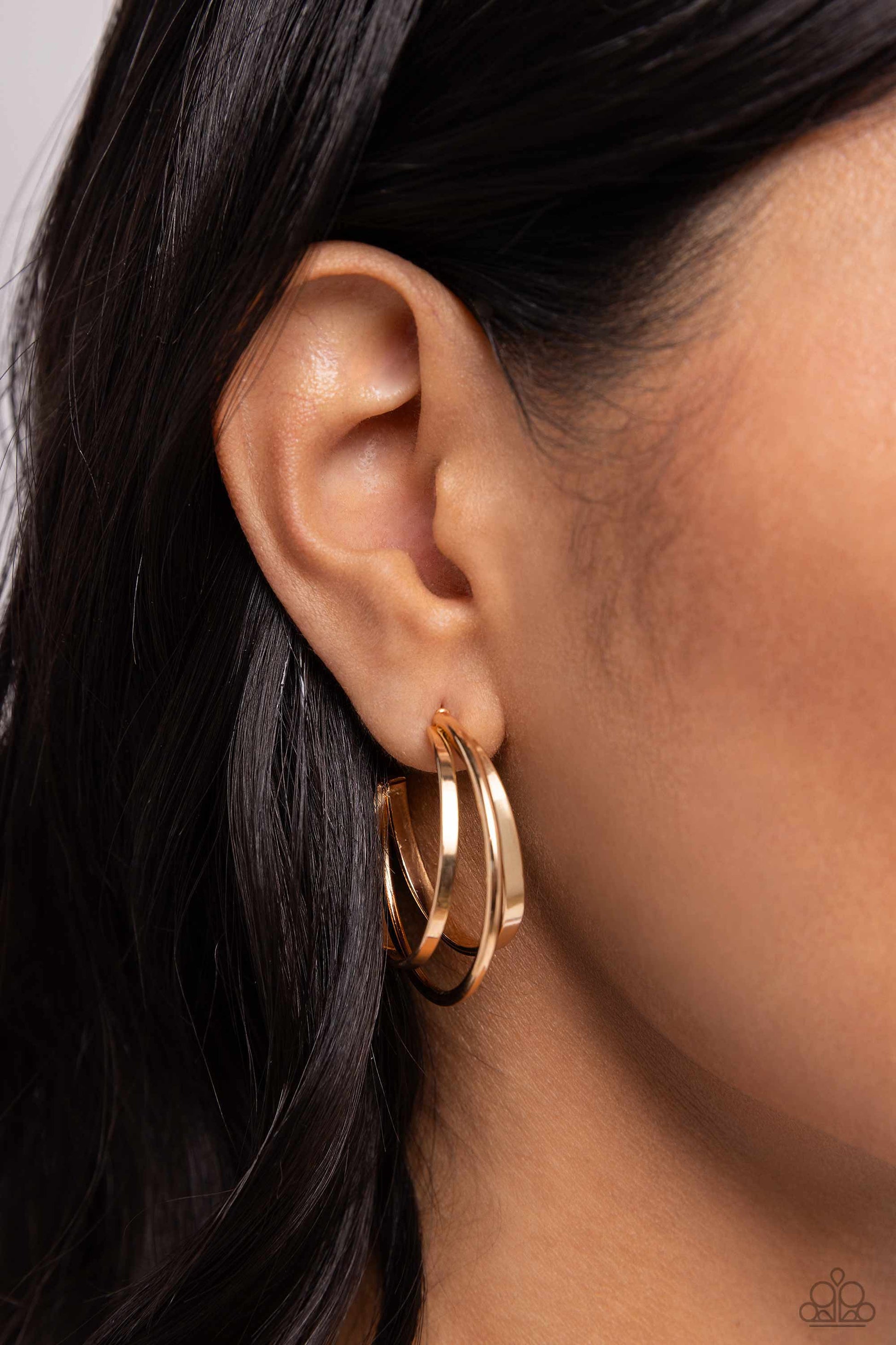 Curly Charisma - Gold - Paparazzi Earring Image