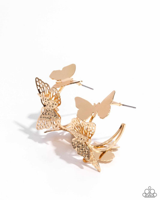 No WINGS Attached - Gold - Paparazzi Earring Image