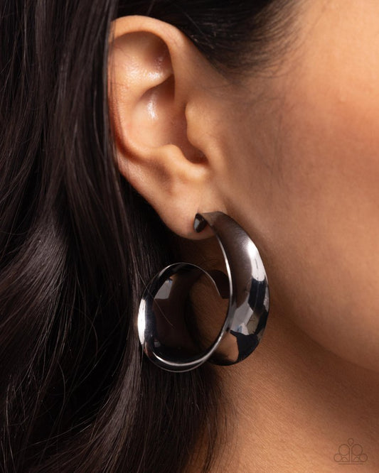 Curly Cadence - Black - Paparazzi Earring Image