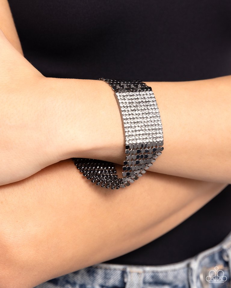 Disco Dame - Black - Paparazzi Bracelet Image