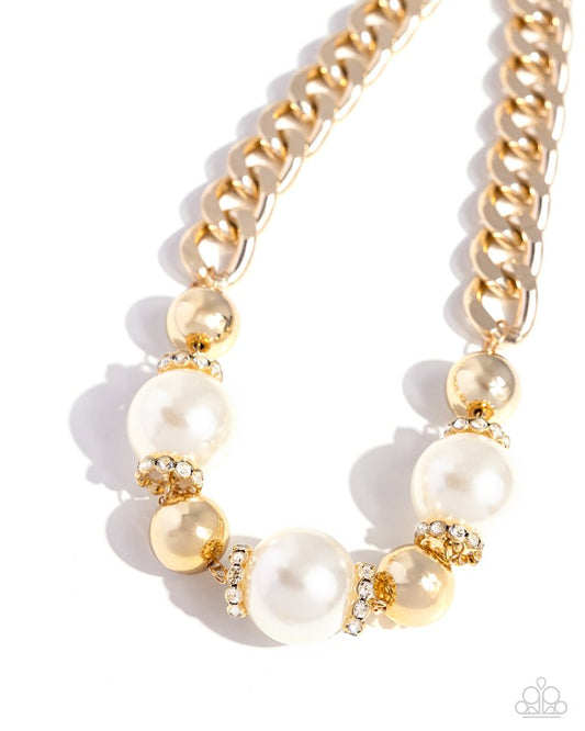 Generously Glossy - Gold - Paparazzi Necklace Image