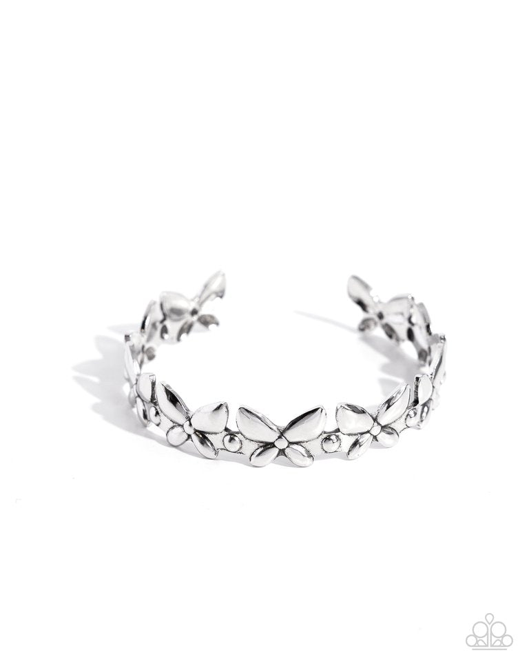 Aerial Amazement - Silver - Paparazzi Bracelet Image