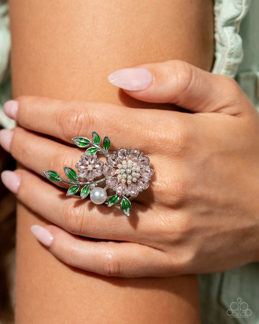 Paparazzi Ring ~ Budding Bling - Pink