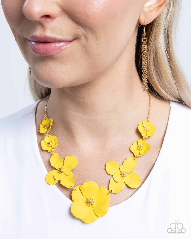 Arranged Aria - Yellow - Paparazzi Necklace Image