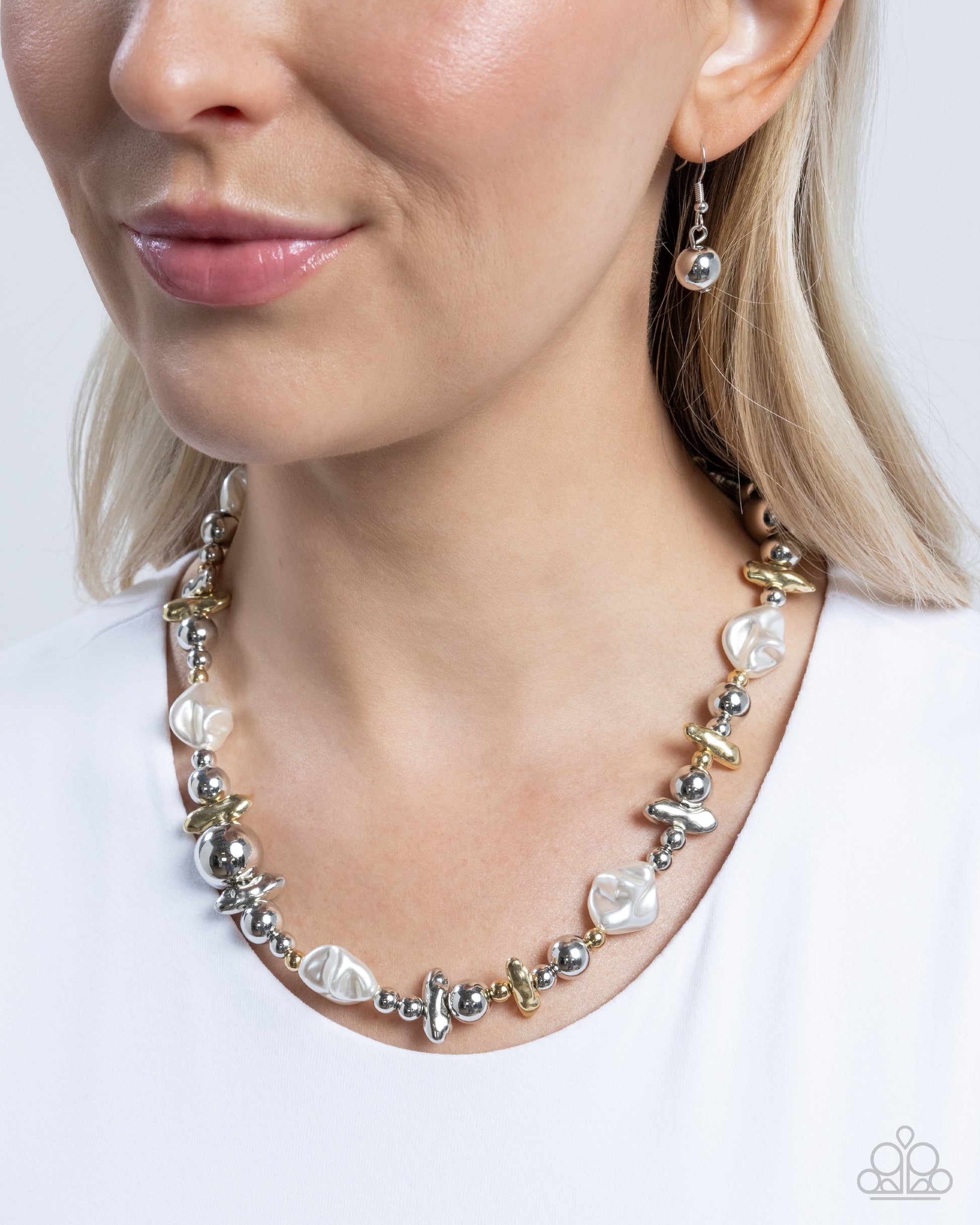 Rewriting Radiance - Paparazzi Necklace Image