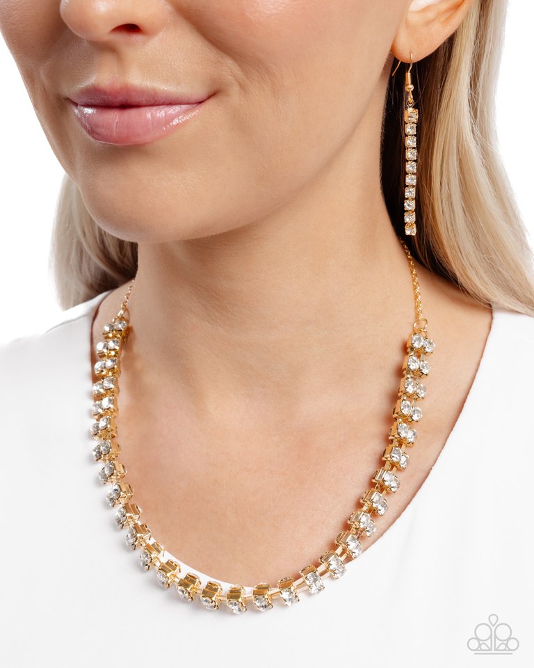 Linked Lady - Gold - Paparazzi Necklace Image