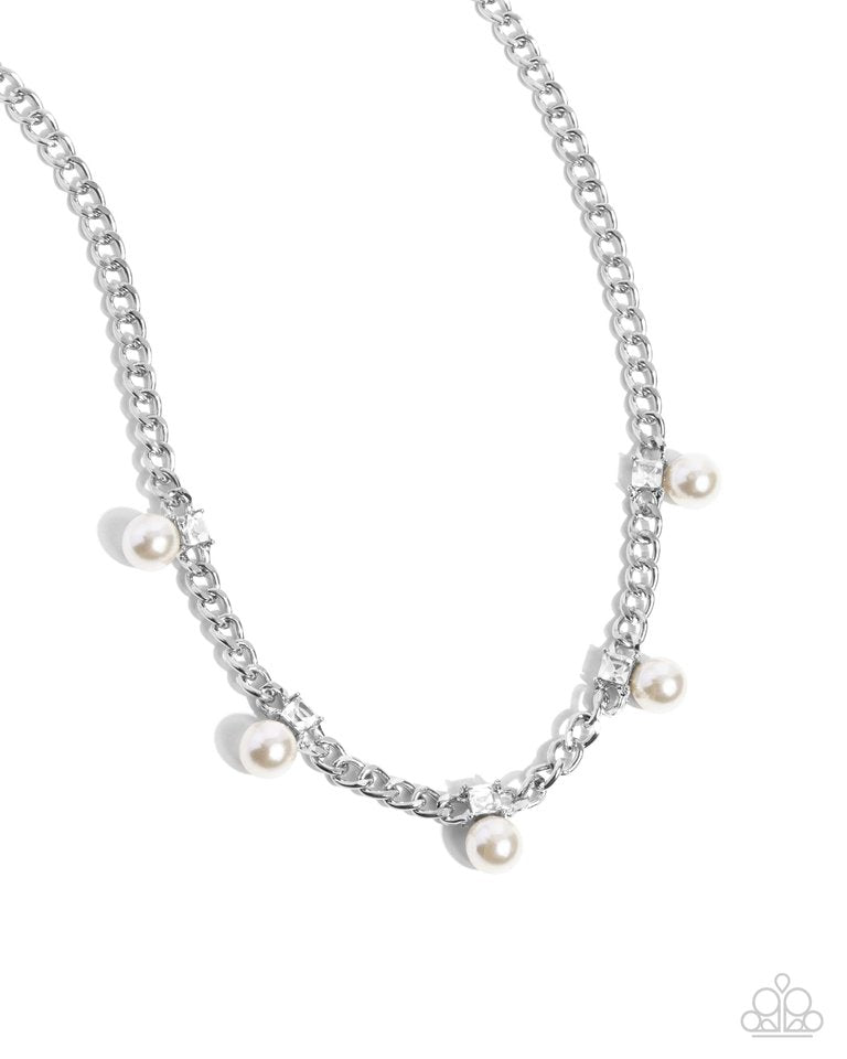 Pearl Pedestal - White - Paparazzi Necklace Image