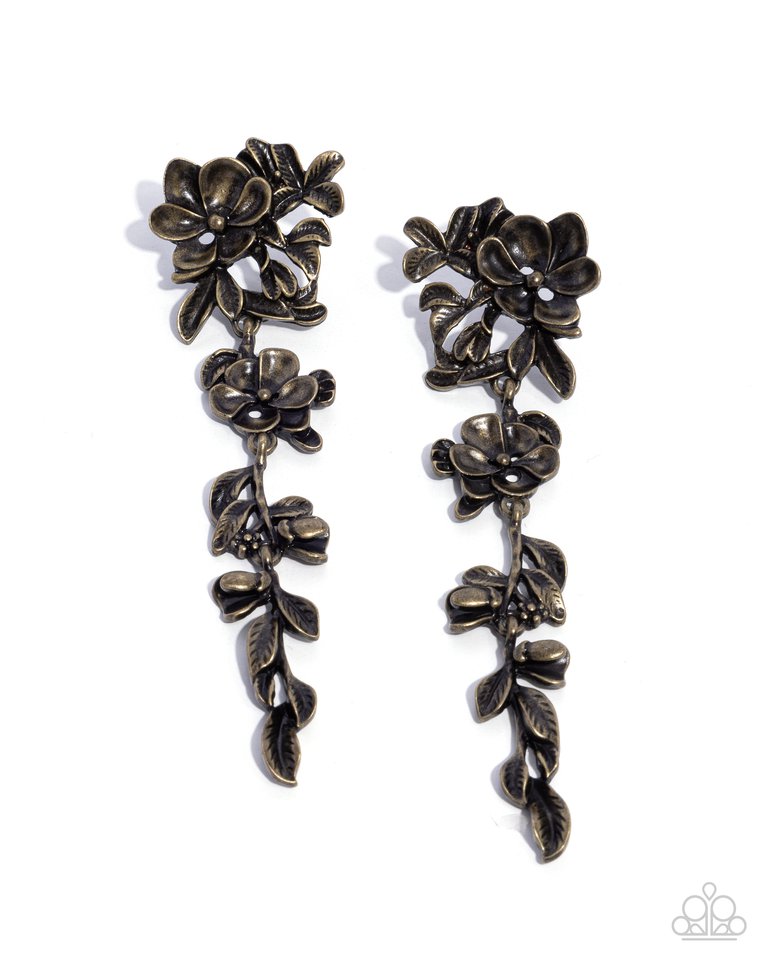 Generous Garden - Brass - Paparazzi Earring Image