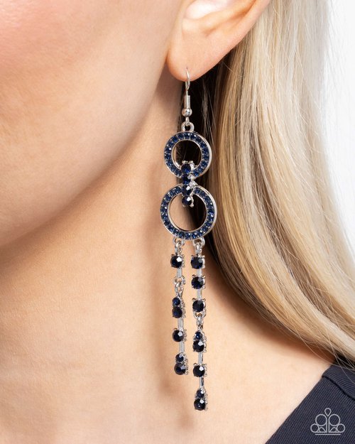 Chic Crowd - Paparazzi Earring Image