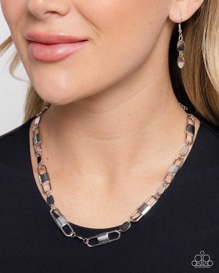 Seamless Sunset - Silver - Paparazzi Necklace Image