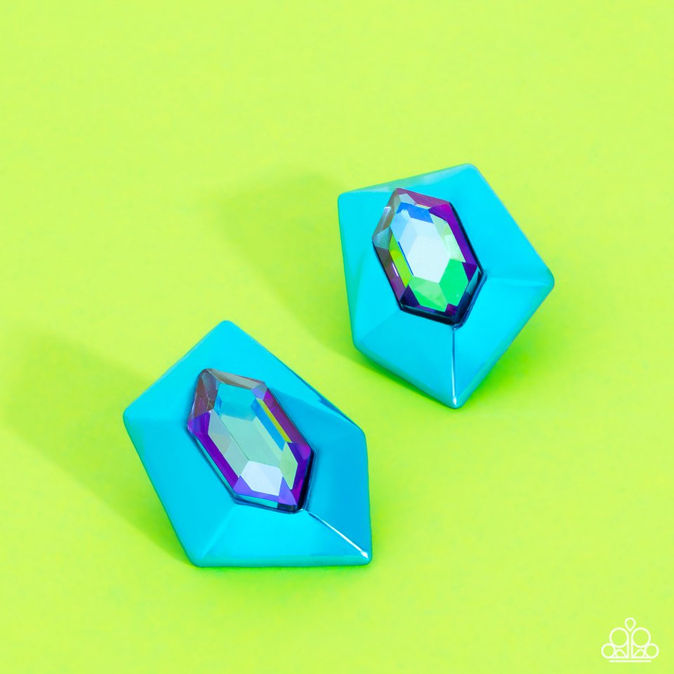 Dauntless Detail - Blue - Paparazzi Earring Image