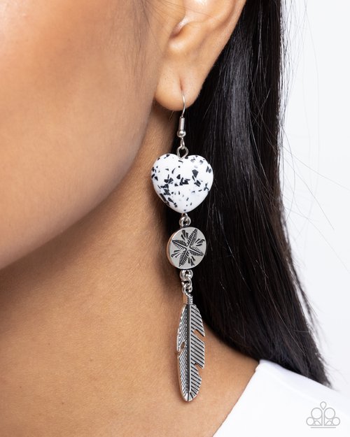 Free-Spirited Fame - Paparazzi Earring Image