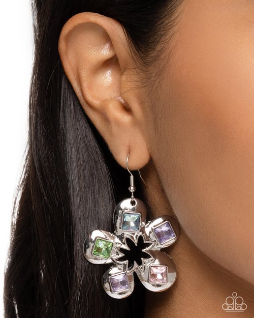 Circus Conservatory - Paparazzi Earring Image